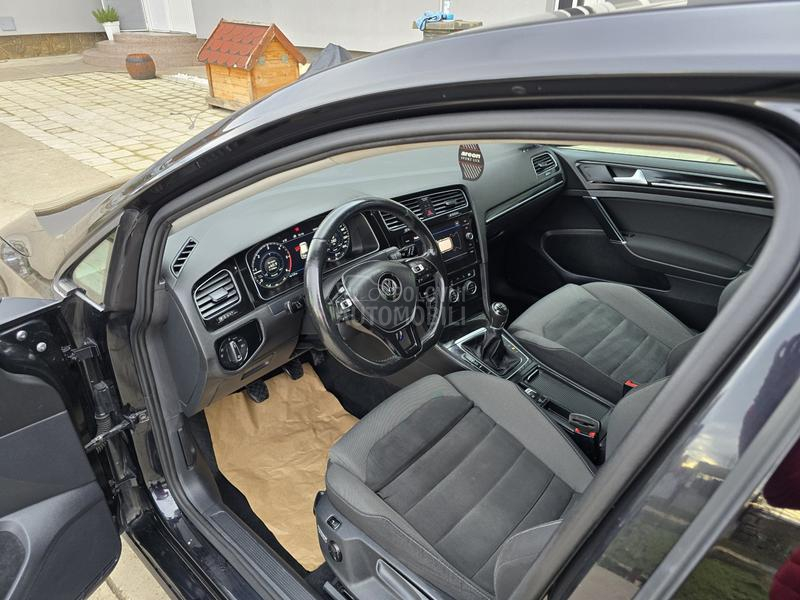 Volkswagen Golf 7 1.6 TDI//VIRTUAL//