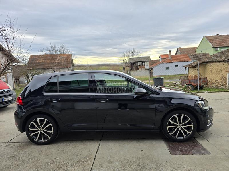 Volkswagen Golf 7 1.6 TDI//VIRTUAL//