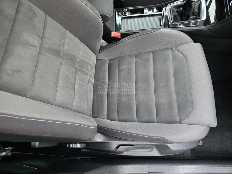Volkswagen Golf 7 1.6 TDI//VIRTUAL//