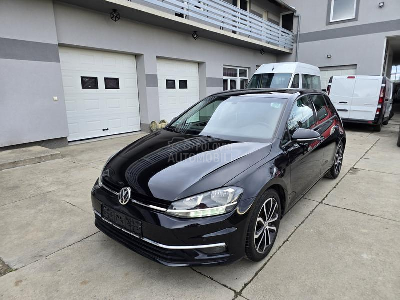 Volkswagen Golf 7 1.6 TDI//VIRTUAL//