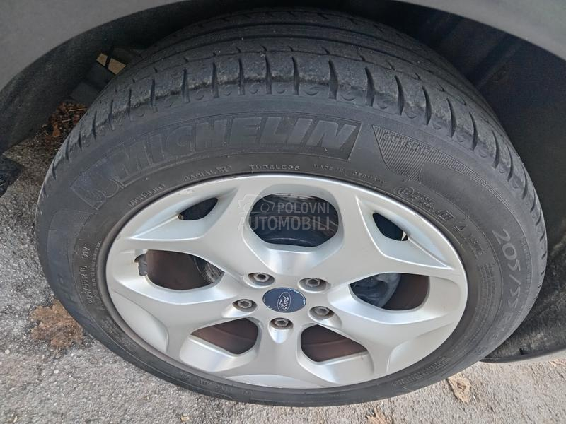 Ford Focus 1.6 O d l i c a n