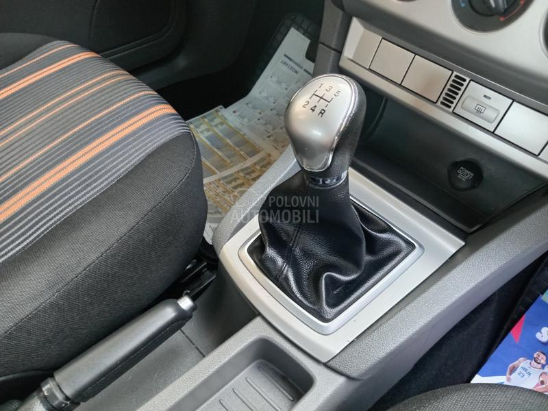 Ford Focus 1.6 O d l i c a n
