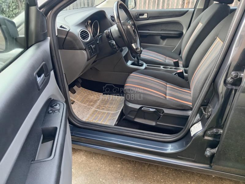 Ford Focus 1.6 O d l i c a n