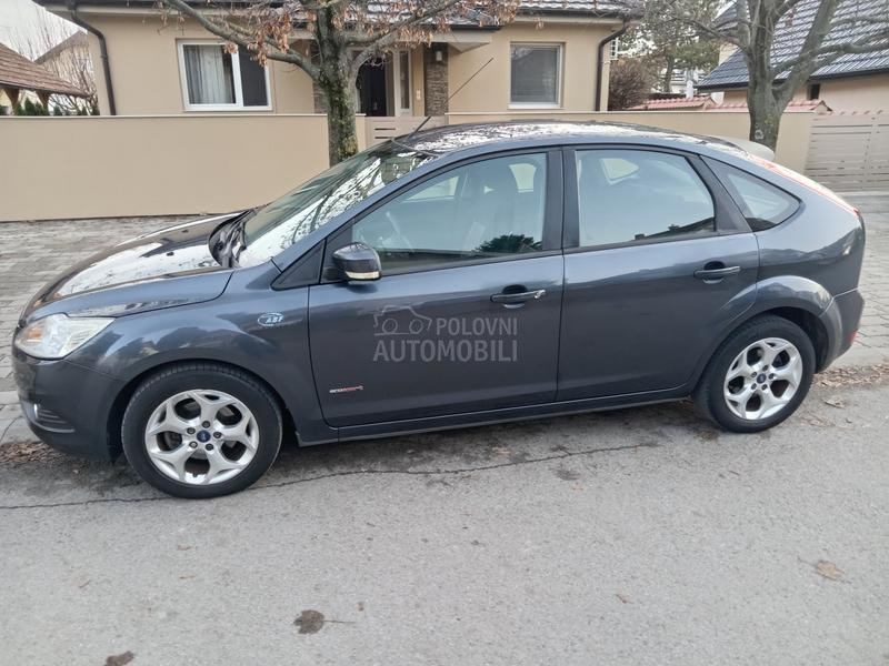 Ford Focus 1.6 O d l i c a n