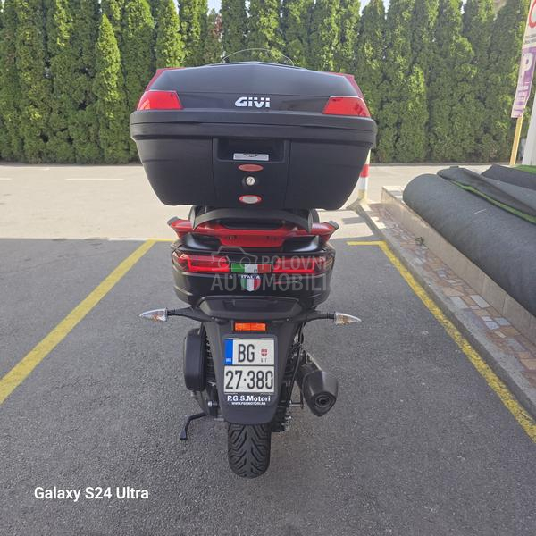 Piaggio MP3 300SPORT