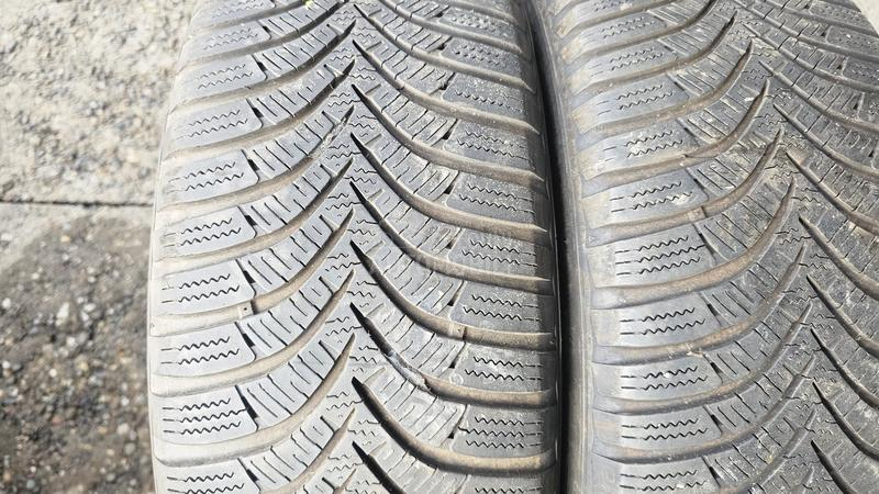 Hankook 195/65 R15 Zimska