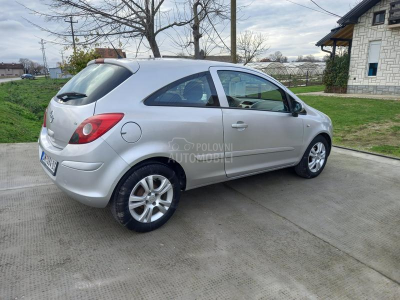 Opel Corsa D 