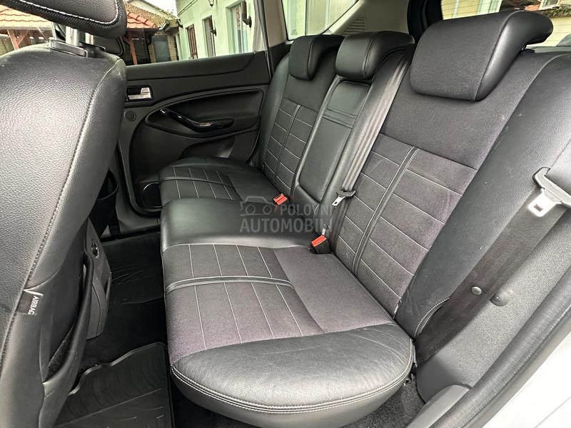 Ford Kuga TITANIUM S/4x4/AUT