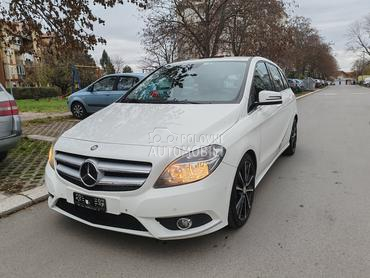 Mercedes Benz B 180 