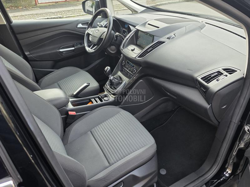 Ford C-Max TITANIUM FABRIKA