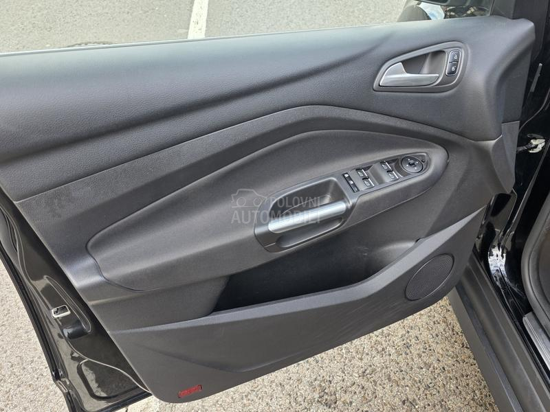 Ford C-Max TITANIUM FABRIKA