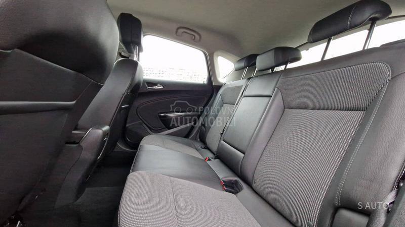 Opel Astra J KREDlTl/SWlSS