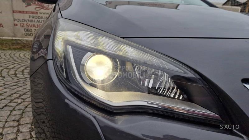 Opel Astra J KREDlTl/SWlSS