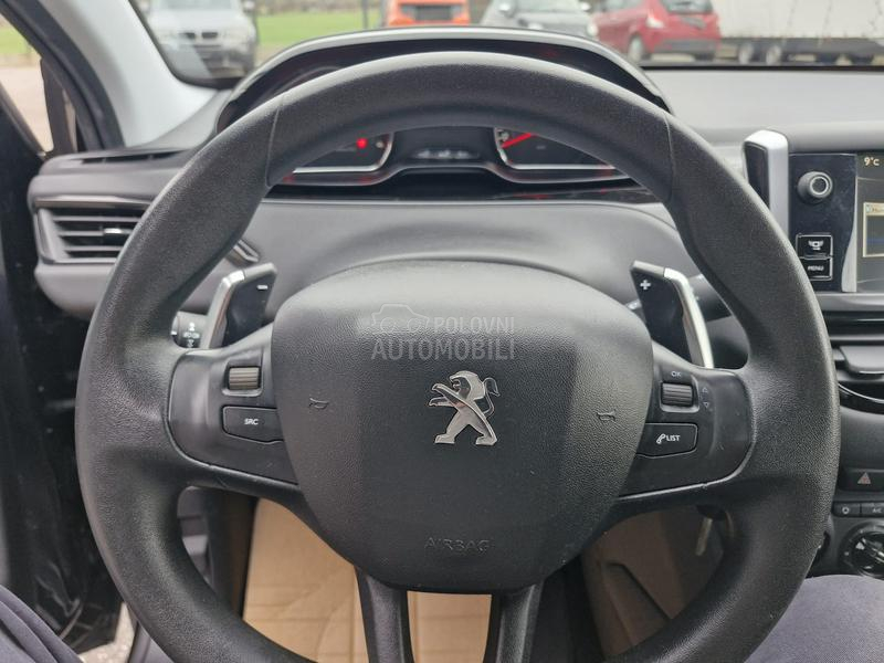 Peugeot 208 1.4 E-HDI Allure