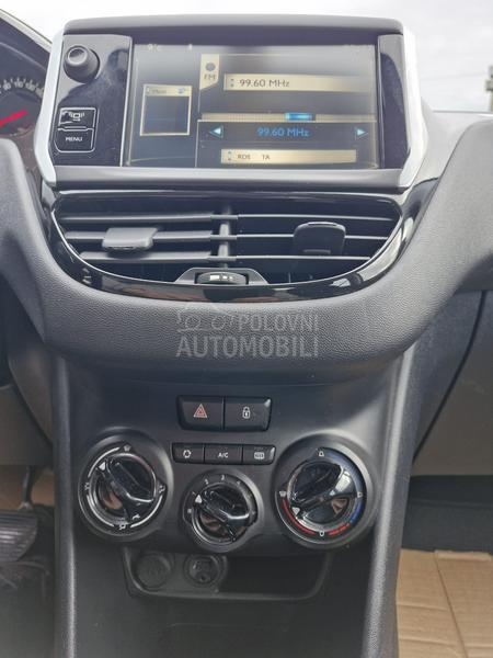 Peugeot 208 1.4 E-HDI Allure