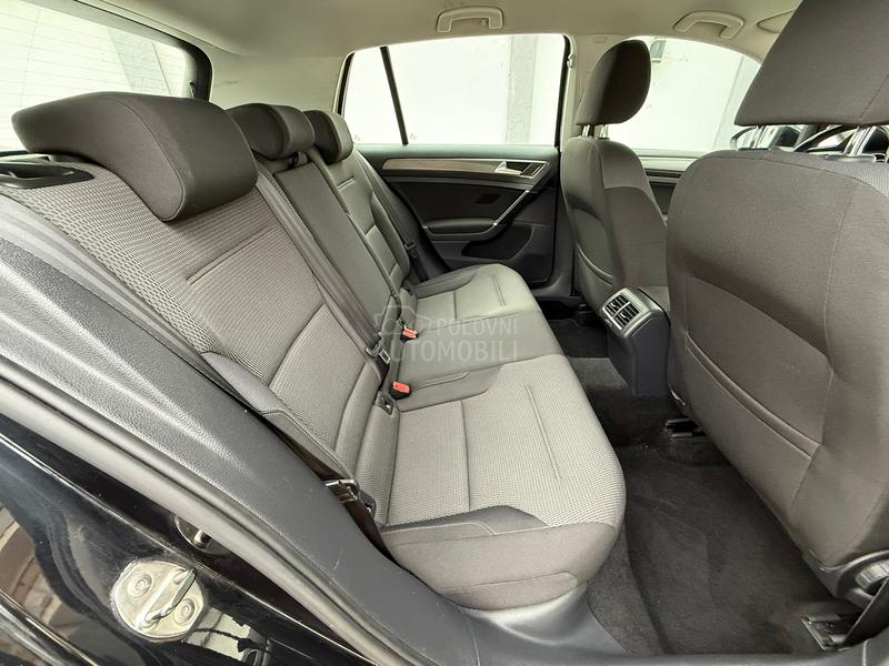 Volkswagen Golf 7 1.4 TSI vel serv CH