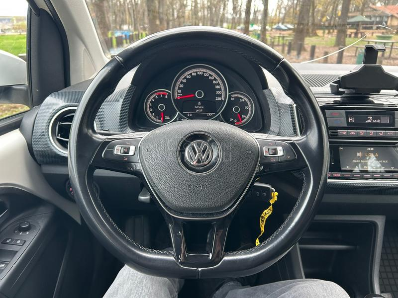 Volkswagen up! 1,0i Comfortline