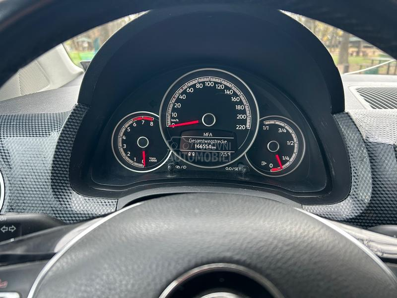 Volkswagen up! 1,0i Comfortline