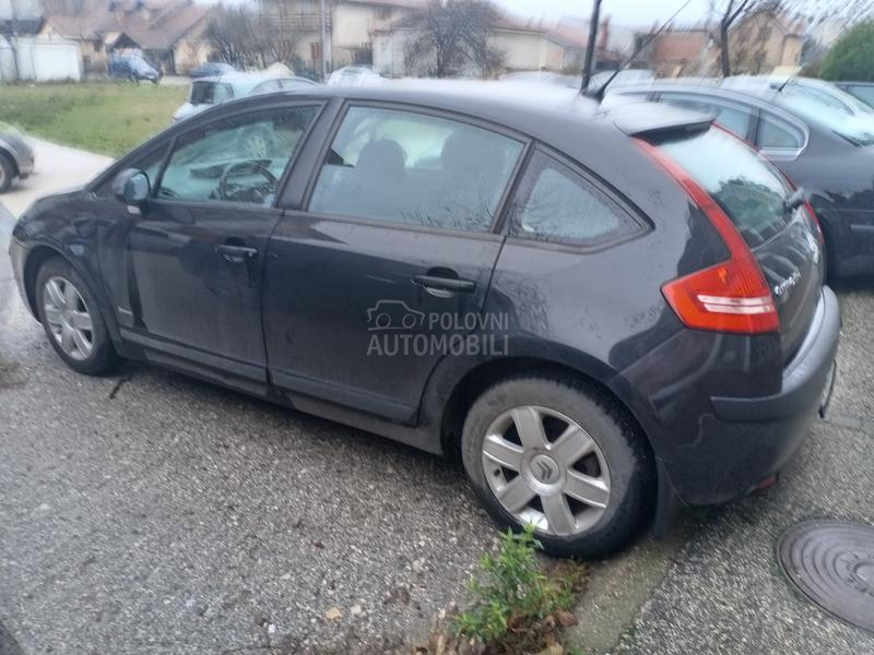 Citroen C4 1,4 PREMIUM