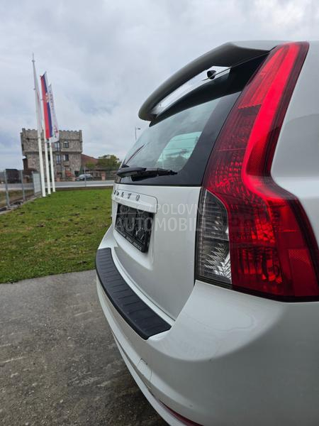 Volvo V50 2.0HDI R DESIGN