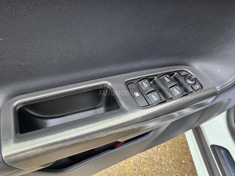 Volvo V50 2.0HDI R DESIGN