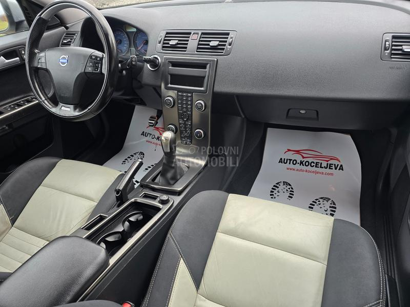 Volvo V50 2.0HDI R DESIGN