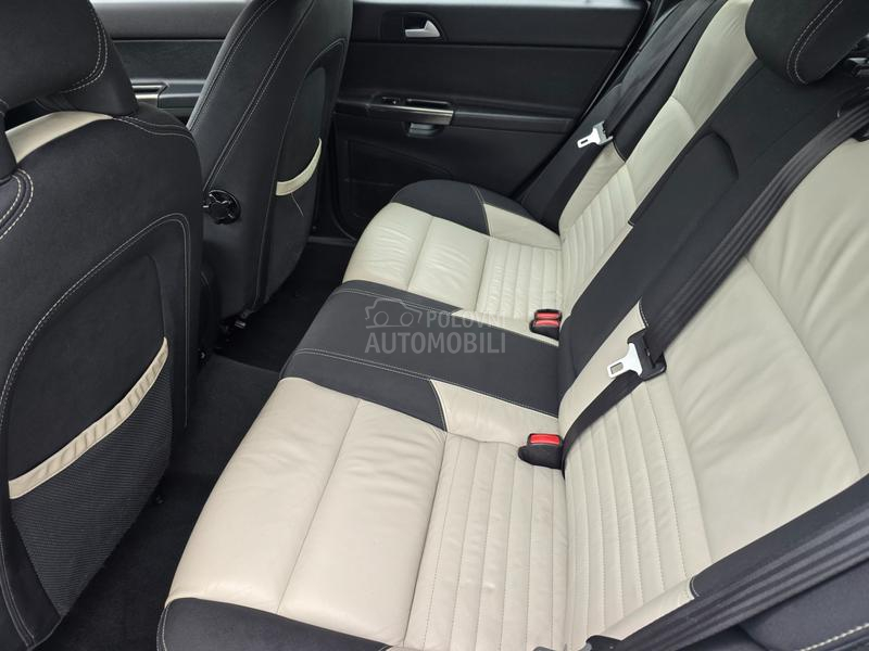 Volvo V50 2.0HDI R DESIGN