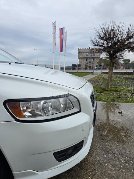 Volvo V50 2.0HDI R DESIGN