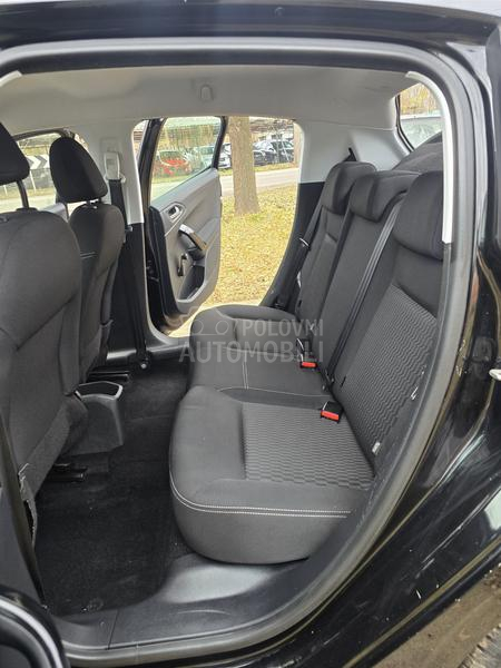 Peugeot 208 1,2 Allure