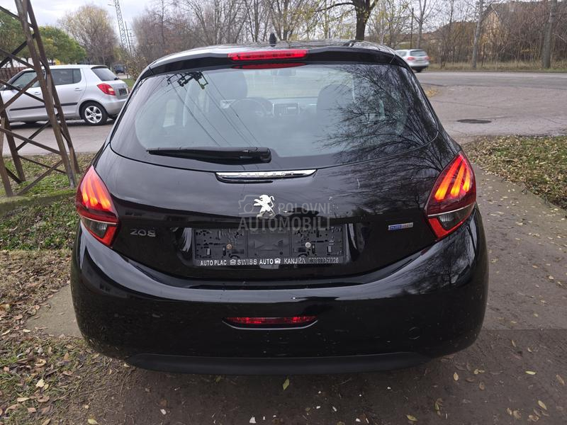 Peugeot 208 1,2 Allure