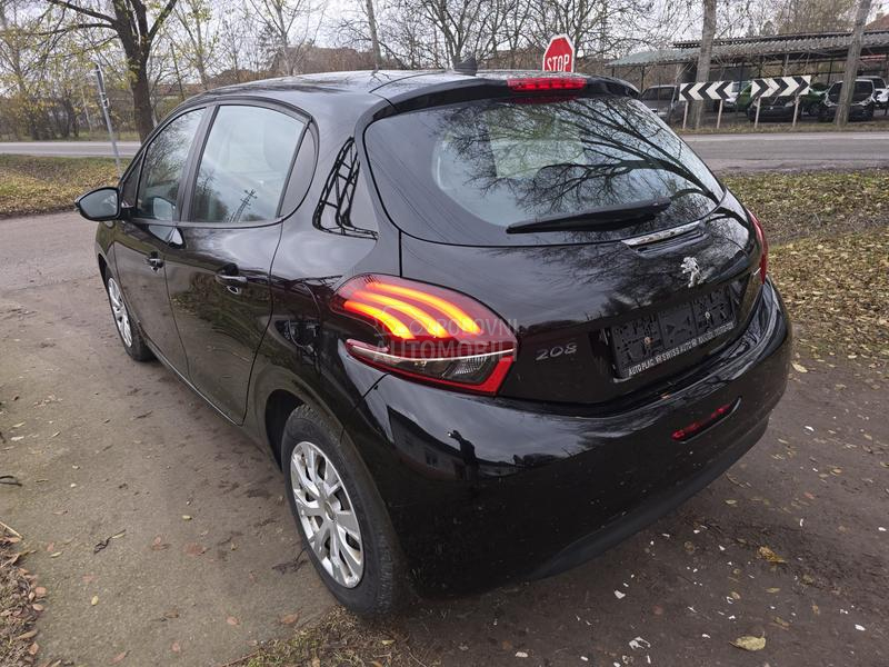 Peugeot 208 1,2 Allure