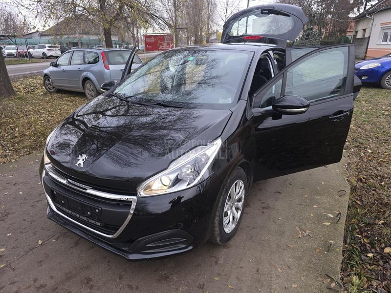 Peugeot 208 1,2 Allure