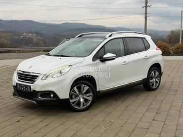 Peugeot 2008 1.2 PAN/NAV/LED