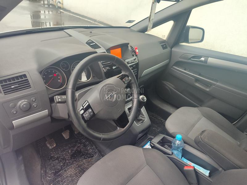 Opel Zafira 