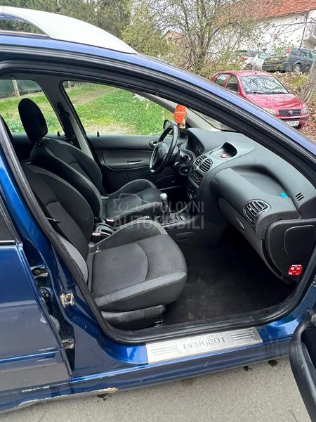 Peugeot 206 