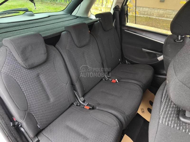 Citroen C4 Picasso 1.6 hdi N a v i/ Led