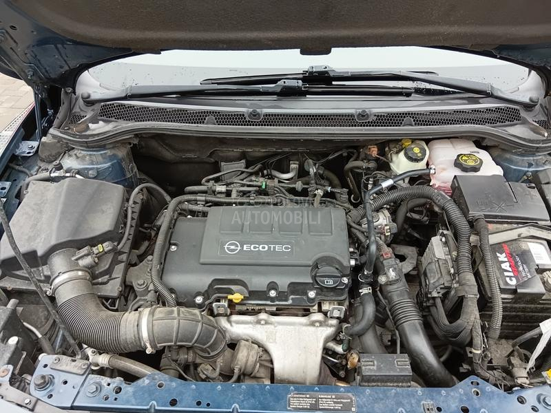 Opel Astra J 1.4 sport