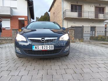 Opel Astra J 1.4 sport