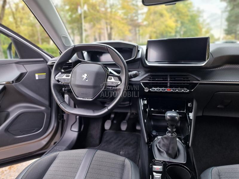 Peugeot 2008 1.2 PureTech Allure