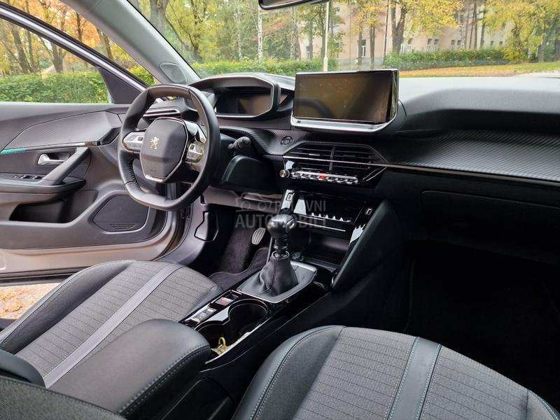 Peugeot 2008 1.2 PureTech Allure