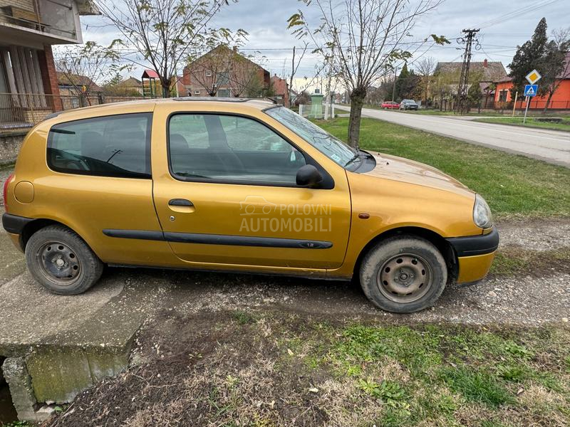 Renault Clio 