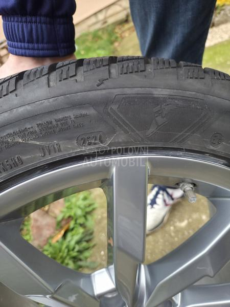 Goodyear 235/45 R18 Zimska