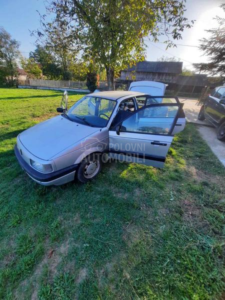 Volkswagen Passat B3 1.8
