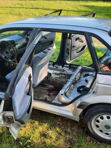 Volkswagen Passat B3 1.8