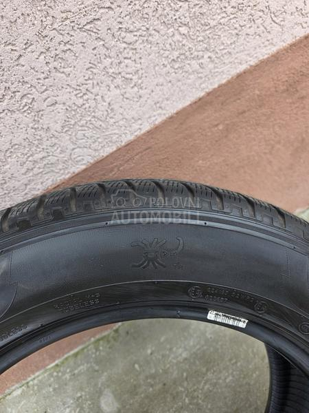 Pirelli 235/60 R18 Zimska