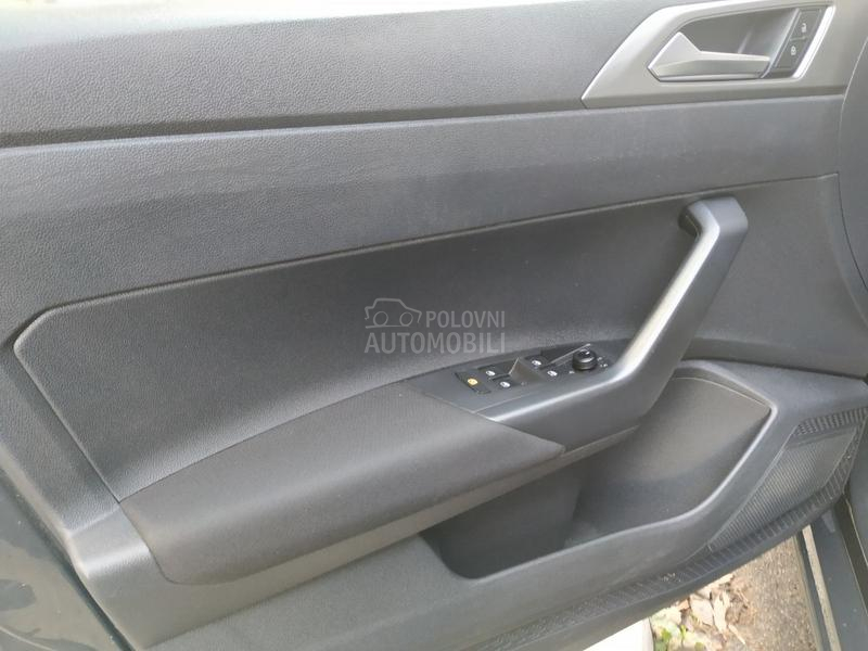 Volkswagen Polo NOV HIT