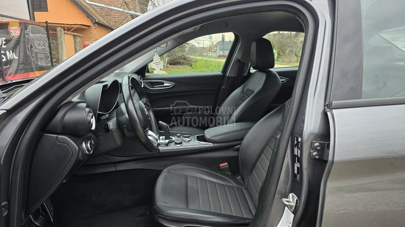 Alfa Romeo Giulia SPRINT