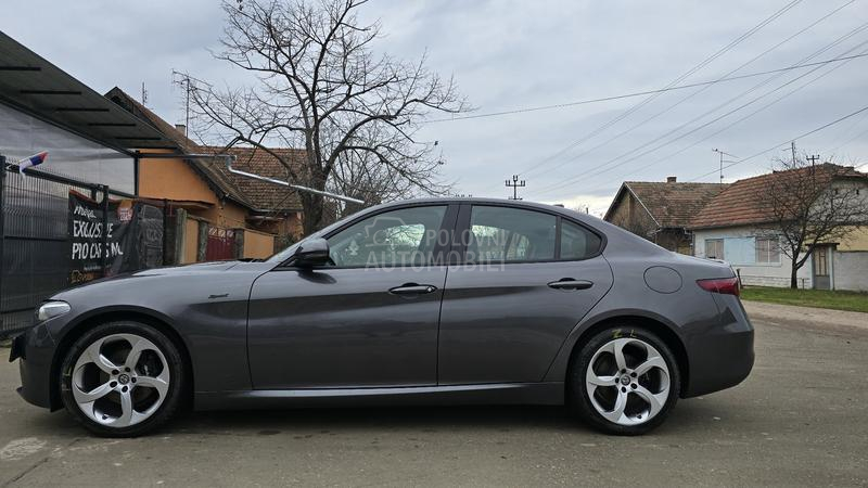 Alfa Romeo Giulia SPRINT