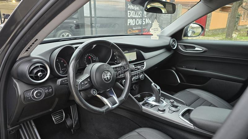 Alfa Romeo Giulia SPRINT