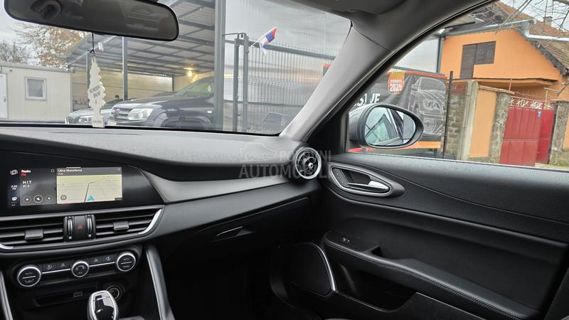 Alfa Romeo Giulia SPRINT